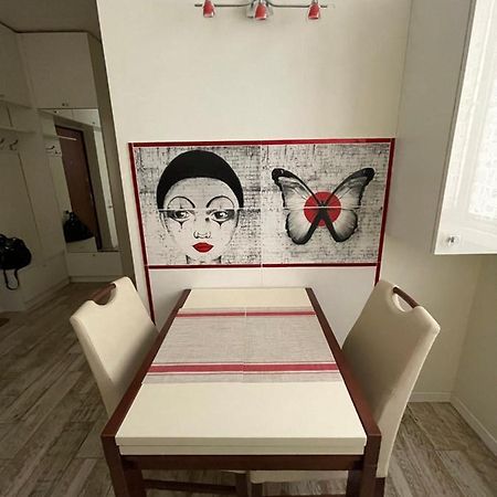 Apartment On Levanevskogo โอเดสซา ภายนอก รูปภาพ